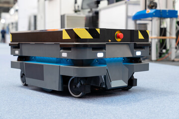 Poster - Mobile robot for transporting a box in a warehouse
