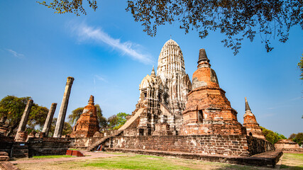 Wall Mural - Wat Ratchaburana is an ancient temple over six hundred years old, built during the Ayutthaya period. Located in Ayutthaya Province, Thailand.