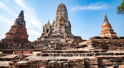 Wall Mural - Wat Ratchaburana is an ancient temple over six hundred years old, built during the Ayutthaya period. Located in Ayutthaya Province, Thailand.