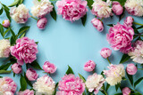 cornice di fiori di peonia su sfondo azzurro 