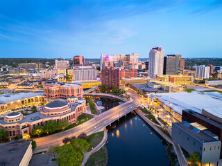 Wall Mural - Rochester, Minnesota, USA Downtown Cityscape at Tiwlight