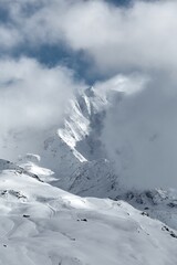 Poster - Winter high mountains in clouds