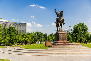 Wall Mural - Statue of the legendary Tamerlane or Amir Temur on Horseback in Tashkent, Uzbekistan.