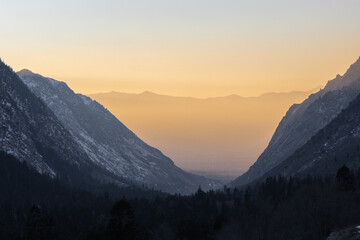 Wall Mural - Mountains of Little Cottonwood Canyon in Utah at sunset with snow