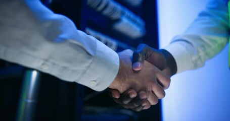 Leinwandbilder - Server room, shaking hands and engineer people with internet, deal and agreement for partnership. Technician, teamwork and handshake for collaboration with man, data center or hardware maintenance