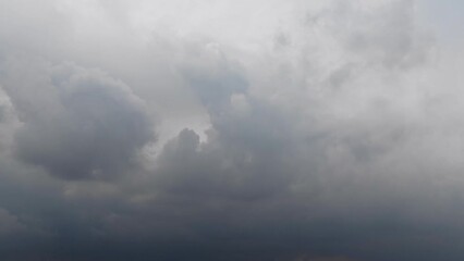 Wall Mural - Time lapse of cloudy sky at overcast