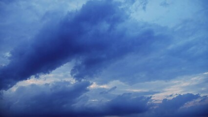 Wall Mural - Time lapse of cloudy sky at overcast