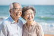 © Pixel Perfect PNGs - ビーチで微笑む日本のアジア人シニアカップル