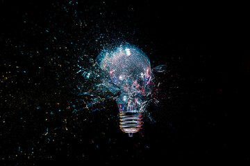 Fototapete - Lightbulb is exploding