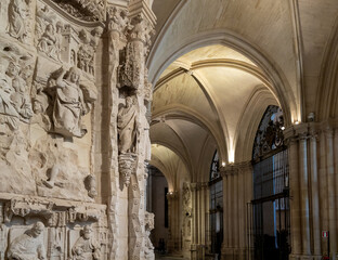 Canvas Print - detail view of sculpture and artwork in the retrochoir of the Burgos Cathedral