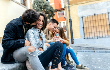 Canvas Print - Group of friends having fun in the city