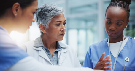 Aufkleber - Healthcare, women and doctor with discussion and communication about procedure protocol in hospital. Medical meeting, teamwork and female nurses for conversation, analysis and planning for surgery