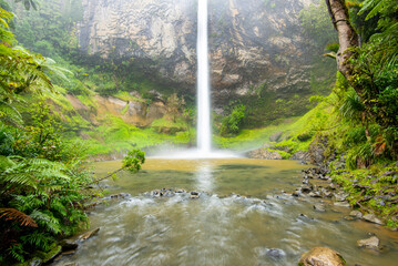 Canvas Print - Bridal Veil Falls - New Zealand