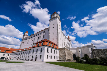 Canvas Print - Bratislava Castle, view of the castle of bratislava slovakia