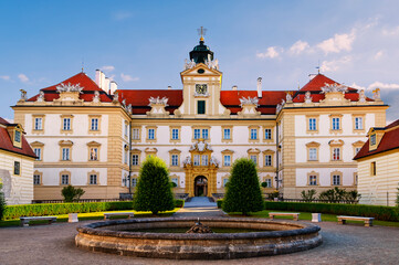 Sticker - Beautiful baroque castle in Valtice in southern Moravia before the spring sunset