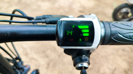 electric scooter battery bar. battery percentage rate 10 to 100 percent