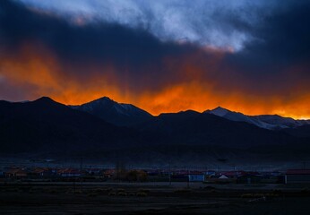 time lapse sunset over the mountains beautiful picture