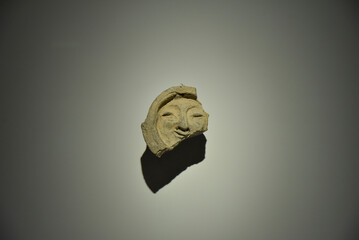 face pattern tile of ancient Korea

This is a cultural property displayed in a museum and has no property rights.