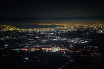 煌めく夜の都市風景