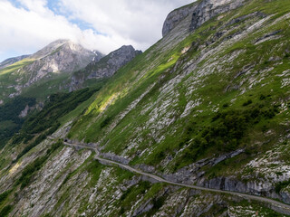 Canvas Print - Route dangereuse de montagne