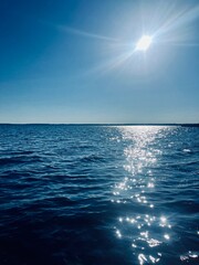 Wall Mural - Sunny sparkles on the sea surface