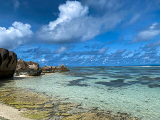 Wall Mural - Beautiful seascapes of Seychelles islands with sun and turquoise waters
