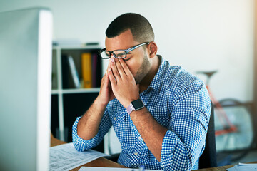 Aufkleber - Businessman, headache and computer at desk in office for online research, email and report for company. Male entrepreneur, internet and stress for feedback, review or survey and anxiety for project