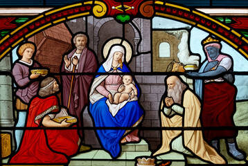 Adoration of the Magi who lay before Infant Jesus gifts of gold, frankincense, and myrrh. Adoration des Mages qui déposent devant l'Enfant Jésus des cadeaux d'or, encens, myrrhe