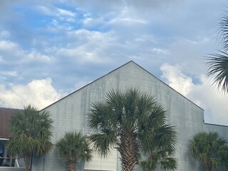 Gable roof skyline 