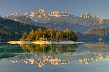 Wall Mural - Spectacular Lake in the Dolomites Surrounded by Lush Forests, Snow-Capped Mountains, and Crystal-Clear Waters - A Breathtaking Nature Landscape Photography Masterpiece