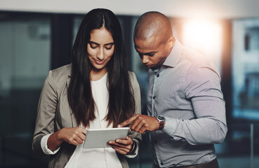 Aufkleber - Business, people and working in office with tablet, teamwork and collaboration on meeting report in online workplace. Professional, schedule planning and email review, internet and social networking