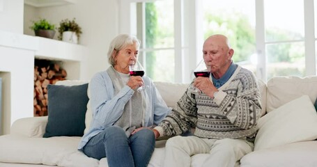 Poster - Happy, cheers and senior couple with wine in the living room for bonding together at modern house. Love, smile and elderly man and woman in retirement drinking alcohol on a sofa in the lounge at home