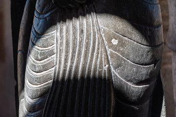 Poster - Stone carving of a Jain tirthankara on the wall of the ancient temple in Shravanabelagola.