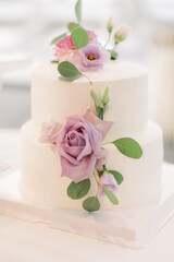 Wall Mural - wedding cake with roses