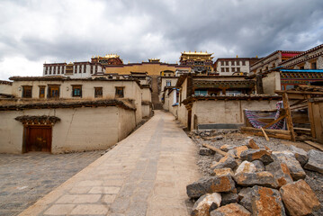 View at the Song Zan Lin Si temple, outside Shangri-la, Yunnan Province, China, Asia