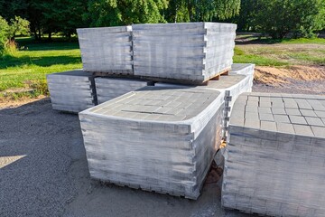 Wall Mural - Paving slabs on pallets. Paving slabs at a construction site.