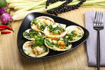 Poster - Grilled scallops with green onion