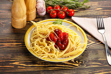 Wall Mural - Italian pasta spaghetti with tomato