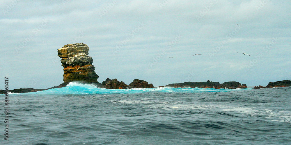 Darwin´s Arch Natural Rock, Darwin Island, Galápagos Islands, Galápagos ...