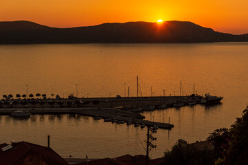 Wall Mural - sunset on the sea