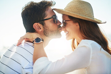 Sticker - Kiss, couple and vacation for date, smile and sunglasses for summer, tropical and relax in holiday. Trip, woman and man in Cancun, hat and adventure for romance in marriage, outdoor and travel