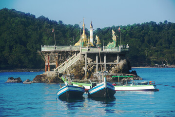 Small golden pagodas that are the symbol of Ngapali Beach is Myanmar's most famous beach.This beautiful beach Consisting of clean white sand beaches, blue sea water.It is located on the Bengal bay.