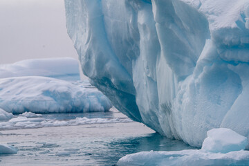 Wall Mural - Antarctica mountains and ocean. South Pole. Antarctica seascape