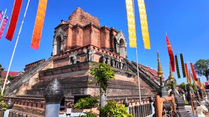 Wall Mural - Wat Chedi Luang is a Buddhist temple in the historic center of Chiang Mai, Thailand.