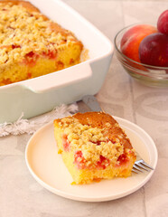 Poster - Fruit crumble topping cake, sliced