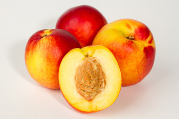 Wall Mural - Nectarine isolated on white background