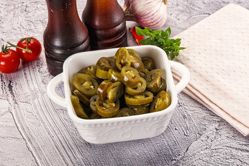 Canvas Print - Sliced pickled jalapeno spicy pepper