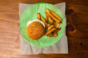 Wall Mural - Cheeseburger with fries