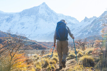 Canvas Print - Hike in autumn season