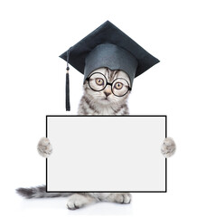Poster - Smart cat wearing black graduation cap holds blank white board. isolated on white background